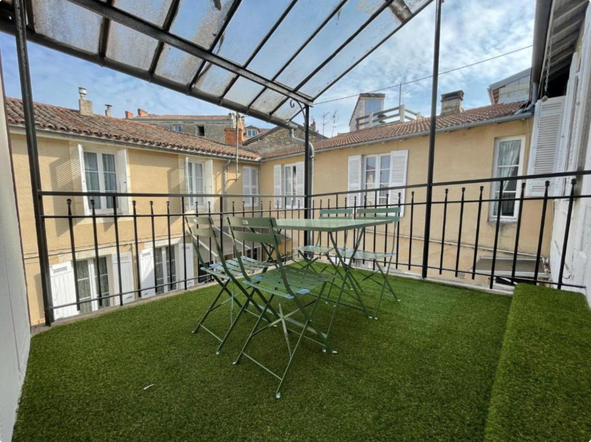 Superbe T2 Neuf Centre Ville Wifi Terrasse Netflix Périgueux Exteriör bild